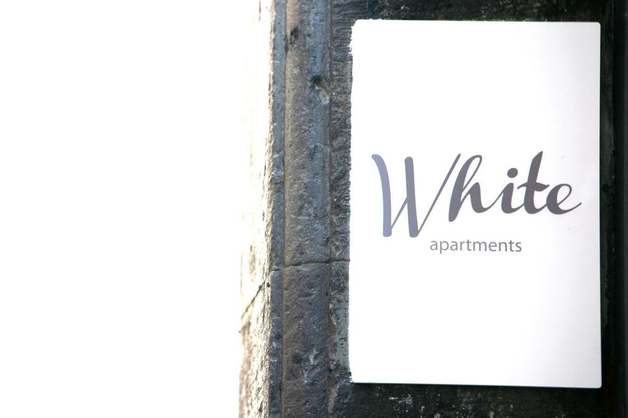 White Stylish Apartments Vico Equense Exteriör bild