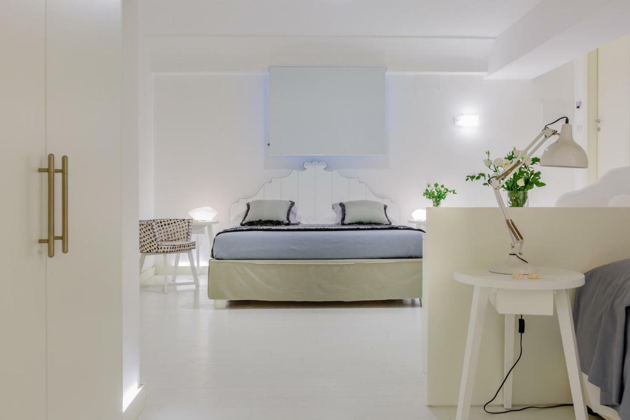 White Stylish Apartments Vico Equense Exteriör bild